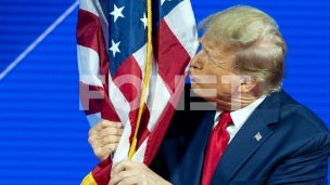 Tramp pred sudom 22. aprila